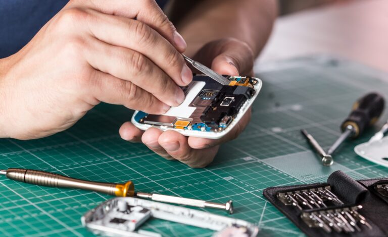 Best Cell phone Repair Services In Whitby​ ASM